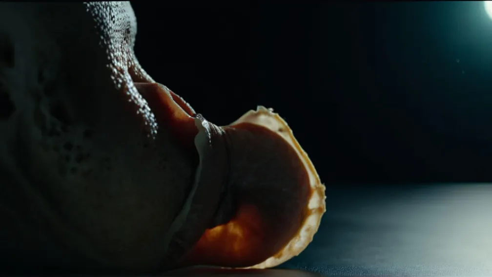 Паріс Джексон відверто розповіла про діру в носі через наркотики