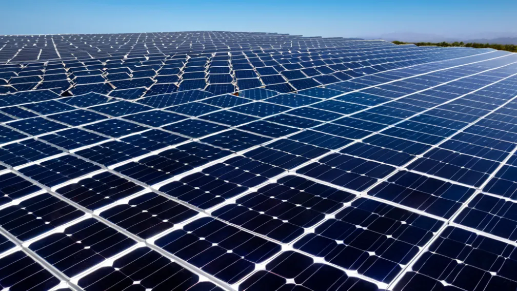 Революційний Матеріал Підвищує Ефективність Сонячних Панелей та Знижує Витрати