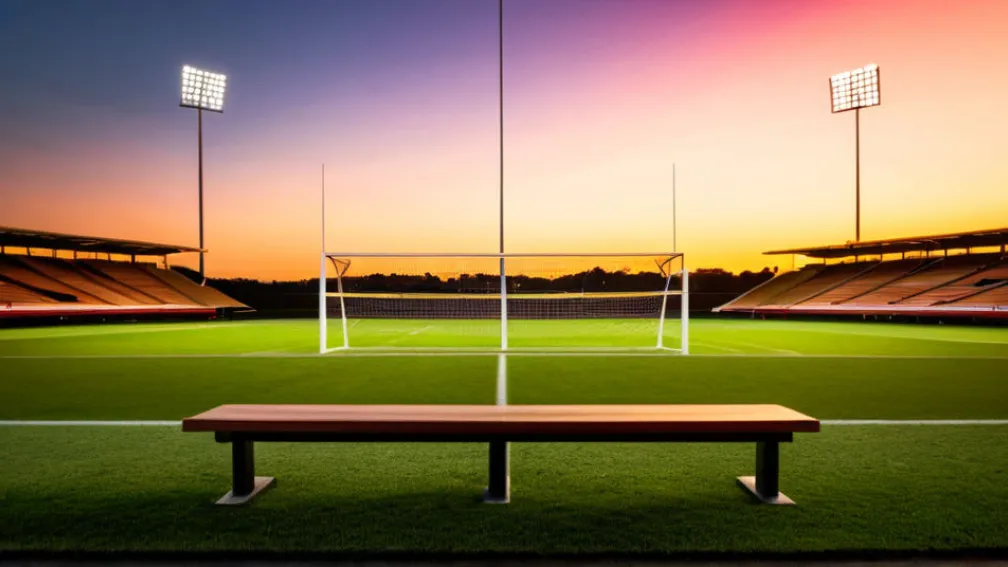 Футбольний стадіон на заході сонця