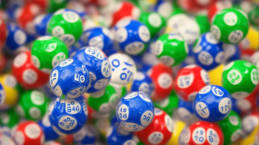 Виграв $167,3 млн у Powerball – мільйонер вдарив поліцейського