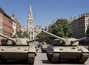 Парад у Москві: Як путінська "військова міць" виявила слабкість російської армії