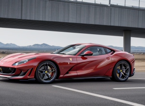 Вірусне відео: Поліція зупинила Ferrari 812 Superfast за перевищення швидкості, але замість штрафу — похвала