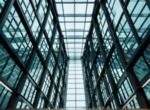 Жінки-менеджери протистоять сексизму та стереотипам у корпоративному світі