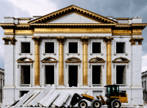 Знесення Східного крила Білого дому: Метафора другого терміну Трампа та руйнування інститутів