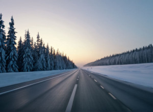 Три жертви в Баварії: сніговий хаос та ожеледиця паралізували дороги Німеччини