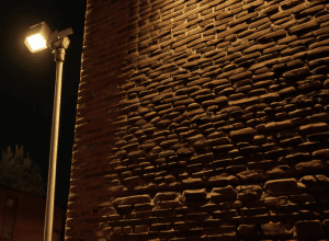 У німецькому Ерфурті невідомі розмалювали будинок і контейнер забороненими символами