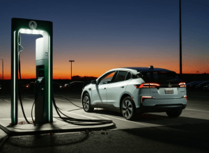 У німецькому Ерфурті невідомі викрали кабель із зарядної станції, завдавши збитків на €1500