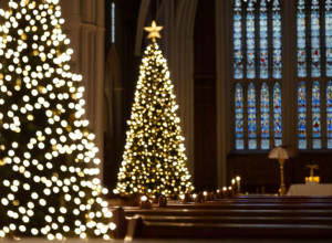 Зворушливий концерт Віккі Леандрос на честь пам'яті батька: допомога дітям