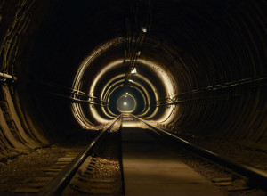 Батько і син заплатять 10 000 євро за поліцейську операцію після проникнення в тунелі меморіалу концтабору