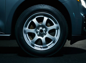 У Варштайні невідомі ослаблюють колісні гайки на автомобілях: поліція шукає свідків