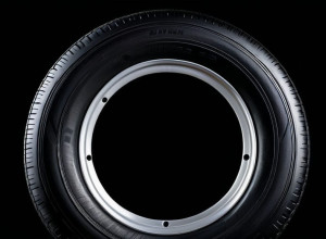 Поліція зупинила його на А3 - Водій (49) ховав наркотики в запасному колесі.