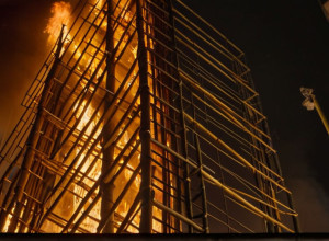 Руйнівна пожежа в Гонконзі: Бамбукові ліси у вогні, є загиблі та постраждалі