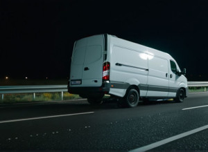 Серйозна ДТП у Бранденбурзі: Мікроавтобус перекинувся на автобані A10