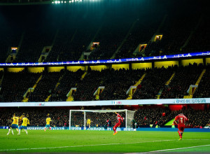 Воротар «Санкт-Паулі» Микола Василь готується до зустрічі з кумиром Мануелем Ноєром на тлі серії помилок