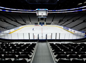 Олімпійська хокейна арена в Мілані: поле замале, будівництво відстає від графіку