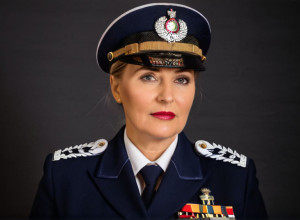 Ант’є Долль: Гандбол та Поліція – Подвійне Життя Капітанки Збірної Німеччини