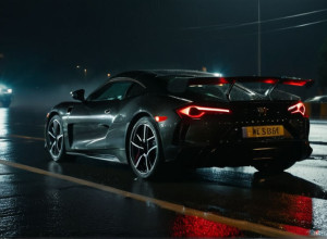 Звинувачення у вбивстві: В Німеччині загинула 19-річна дівчина через небезпечні "понти" водія Mercedes