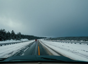 Масова ДТП у США: Зимовий шторм спричинив зіткнення 50 автомобілів в Індіані