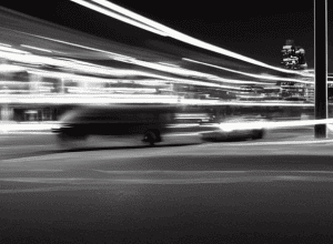 Расистський напад на літню жінку в берлінському автобусі: деталі інциденту