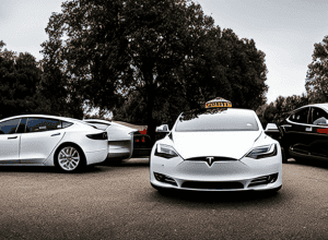 Гнів на Маска: Клієнтський бойкот Tesla-таксі через підтримку ультраправих