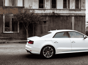 В Авгсбурзі водій втік з місця ДТП: пошкоджено Audi A5