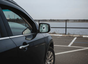 У Діллінгені викрали сумку з авто: Поліція шукає свідків
