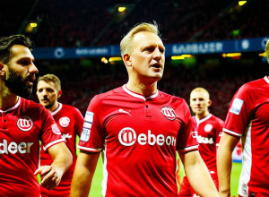 Німецький футбольний клуб "Майнц 05" бореться за виживання в Бундеслізі: думка мера та клубних легенд