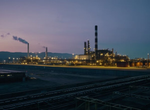 Шоу «Майбріт Іллнер» 20.11.2025: Хто обговорить майбутнє Німеччини сьогодні ввечері?