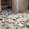 У Шопфгаймі, Німеччина, вандали зруйнували плитку на будмайданчику