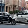 Наїздив на підлітка: у Німеччині Mitsubishi спричинив ДТП, водій скутера важко травмований