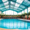 Скандал у Tropical Islands: чому в найбільшому аквапарку Німеччини закривають басейни?