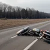 Двоє мотоциклістів важко травмовані в ДТП на трасі B452 поблизу Ешвеге