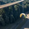 У Німеччині парапланерист зачепився за дроти ЛЕП над залізницею