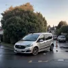 ДТП у Німеччині: Жінка за кермом фургона в’їхала в припарковану автівку заднім ходом