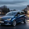 У Пірмазенсі пошкодили Opel та втекли з місця ДТП: поліція шукає свідків