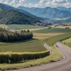 Подорож Італією на мотоциклі та електровелосипеді: дивіться документальний серіал онлайн
