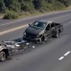 Жахлива ДТП на автобані A23: Авто врізалося у вантажівку та зайнялося
