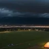 Фестиваль Rock am Ring у Німеччині накрили шторм, злива та холод: тисячі фанатів борються зі стихією