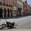 ДТП в Апольді: Автомобіль Seat зіткнувся з мотоциклом Kawasaki, є постраждалий