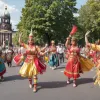 Сотні тисяч святкували Карнавал культур у Берліні попри дощ