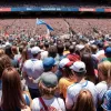 Мессі розсмішив плакат від фанатки-бабусі: курйозна «пропозиція» на матчі