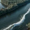 Трагедія у Дюссельдорфі: 7-річна дитина зникла в річці Рейн, пошуки призупинено