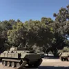 "Шоу сили" у Лос-Анджелесі: Національна гвардія вийшла на рейди проти мігрантів, мер засуджує "військову операцію"