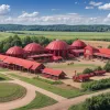 Карлс Ерлебніс-Дорф: Як Полунична Ферма У Німеччині Стала Популярним Парком Розваг