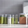 Tupperware повертається: Як 31-річний французький інвестор рятує культовий бренд в Європі