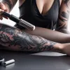 Мистецтво крізь темряву: Незрячий тату-майстер Ігор створює дивовижні шедеври