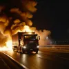 Масштабна пожежа на автобані A10: Вантажівка з електронікою повністю згоріла, рух перекрито на години